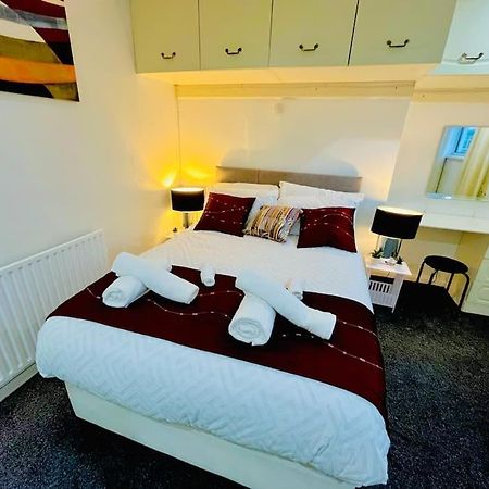 Glamorous Palace With Spa Bath 北希尔兹 外观 照片