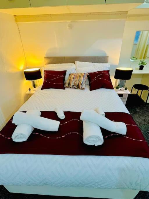 Glamorous Palace With Spa Bath 北希尔兹 外观 照片